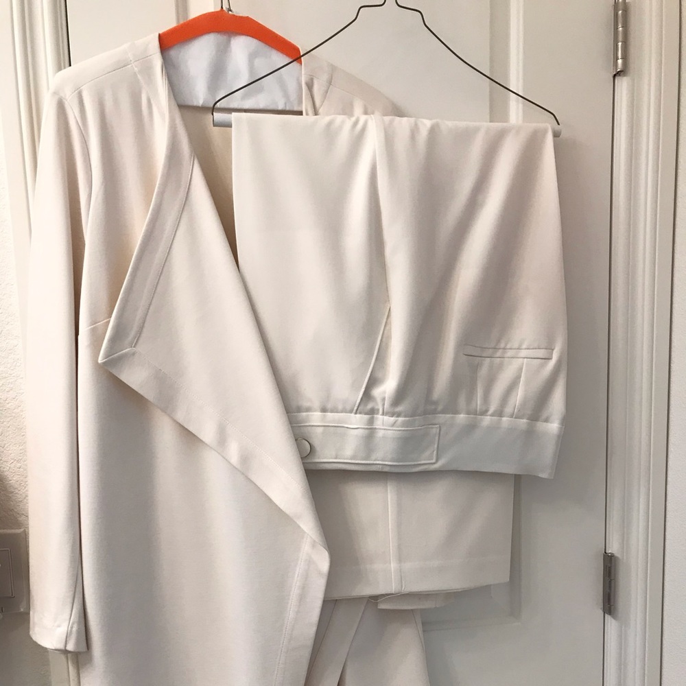 Lane Bryant Winter White Suit with Blouse SZ 18/20
